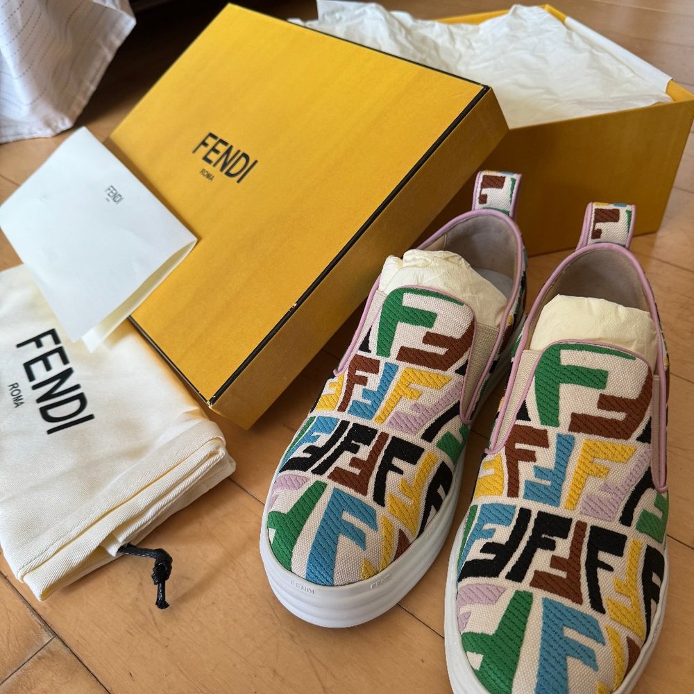 Fendi Vertigo Multicolor FF Logo Platform Low Top Sneaker. Used size 38.